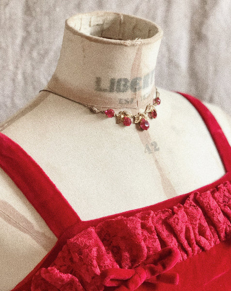 1930s Fuschia Crystal Drop Necklace