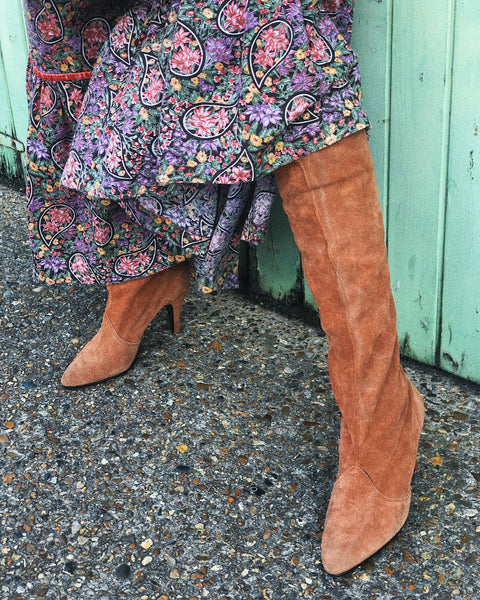 Debbie 1970s Suede Boots