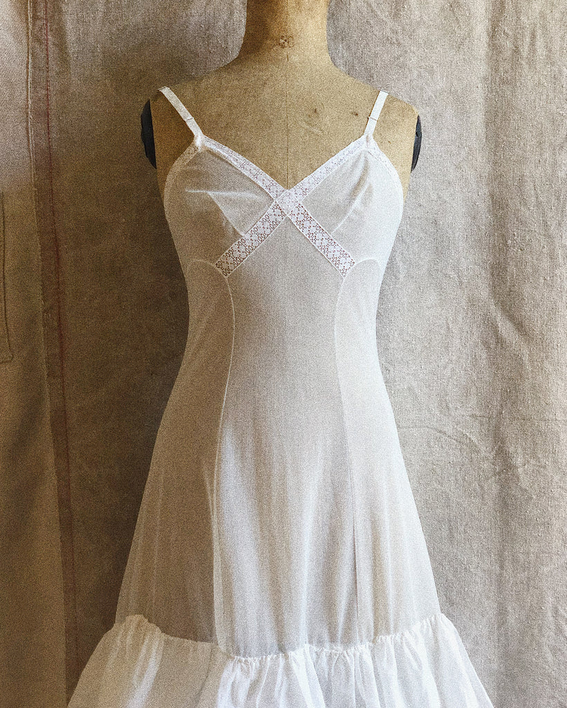 Ellie 1940s Petticoat Slip Dress – Hannah George Vintage Ellie 1940s Petticoat Slip Dress – Hannah George Vintage